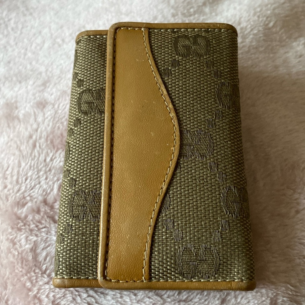 GUCCI ~ Authentic ~ Vintage ~ Key Pouch ~ Key Case ~ Key Holder 🔑